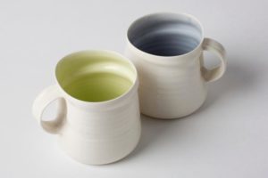  porcelain mugs